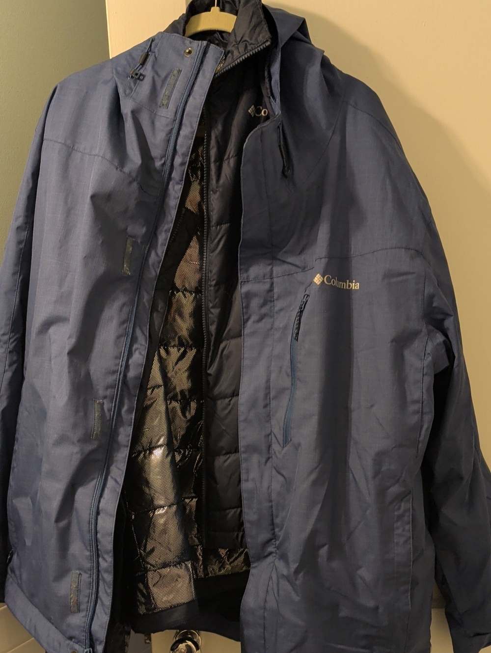 Columbia Men’s Whirlibird Jacket Blue with Navy puffer